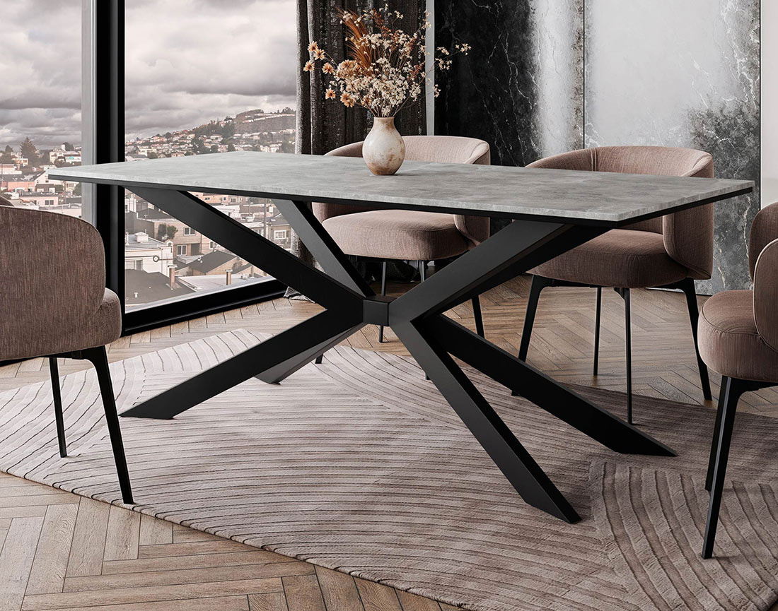 Table à manger plateau effet béton pieds en métal 4 à 8 personnes Casey