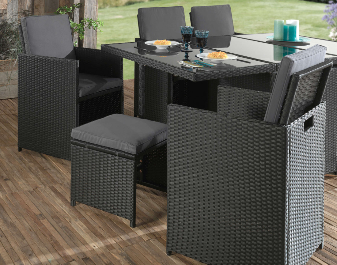 Fira - Salon de jardin encastrable 10 places - en résine tressée - Noir avec coussins gris + housse de protection