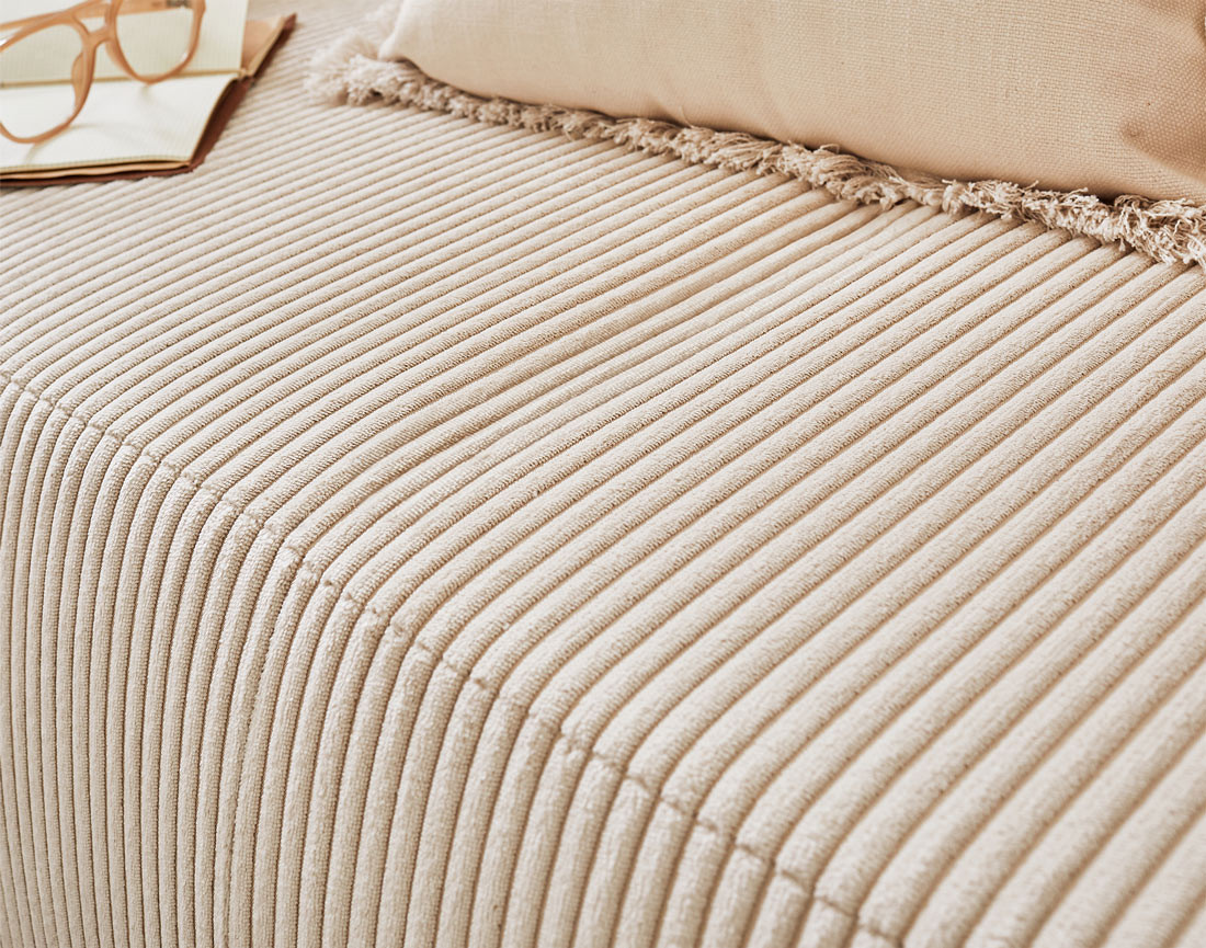 Canapé 3 places convertible avec coffre en velours côtelé Loutro