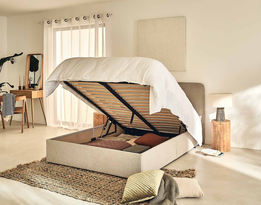 Lit coffre 160x200 cm avec sommier inclus en tissu Goyave