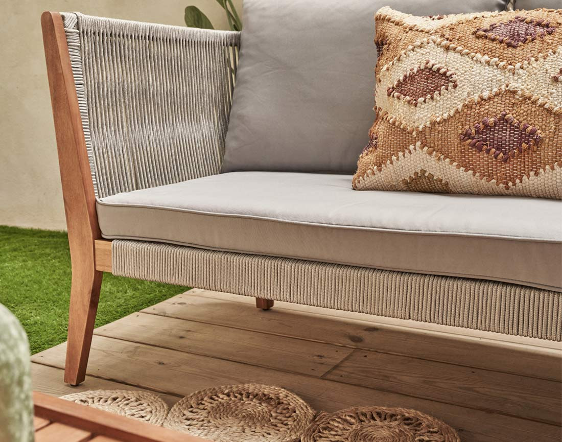 Salon bas de jardin 5 places en bois, corde et coussins gris Papua