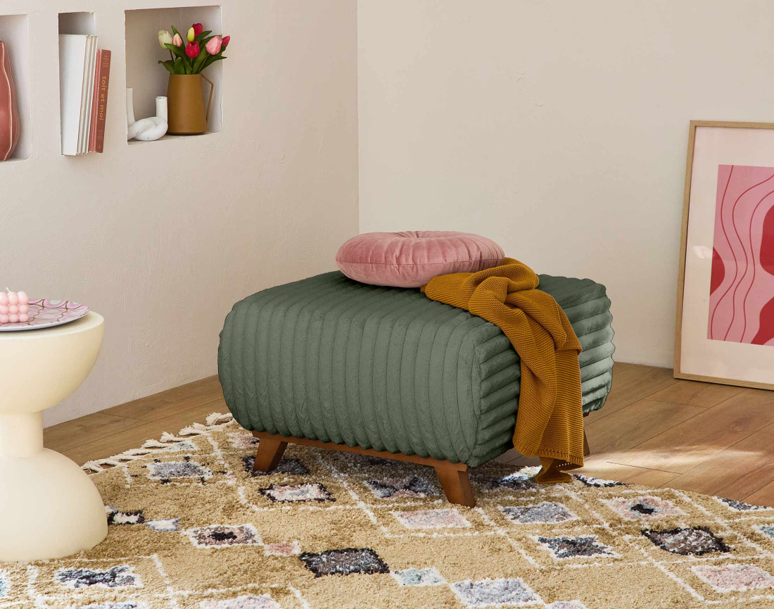 Canapé 3 places convertible avec coffre et pouf en fausse fourrure côtelée Cristal