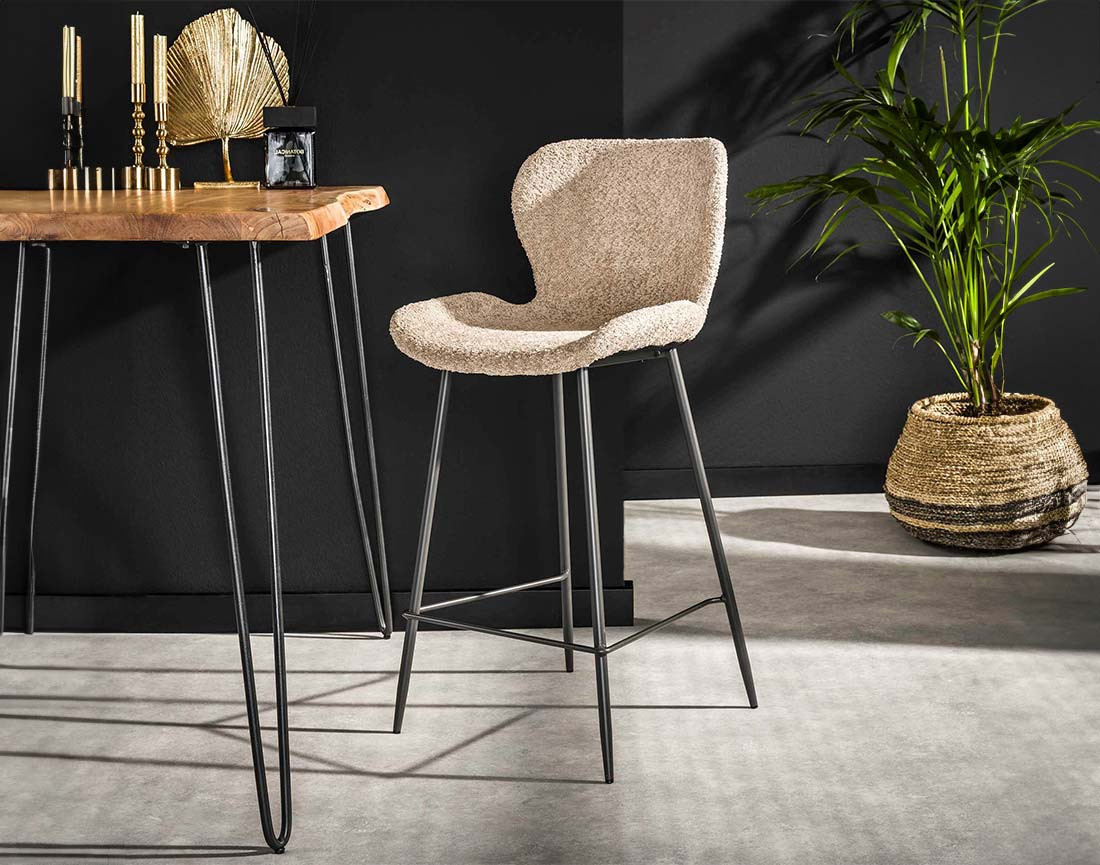 Lot de 4 tabourets de bar en tissu bouclette sable Basti