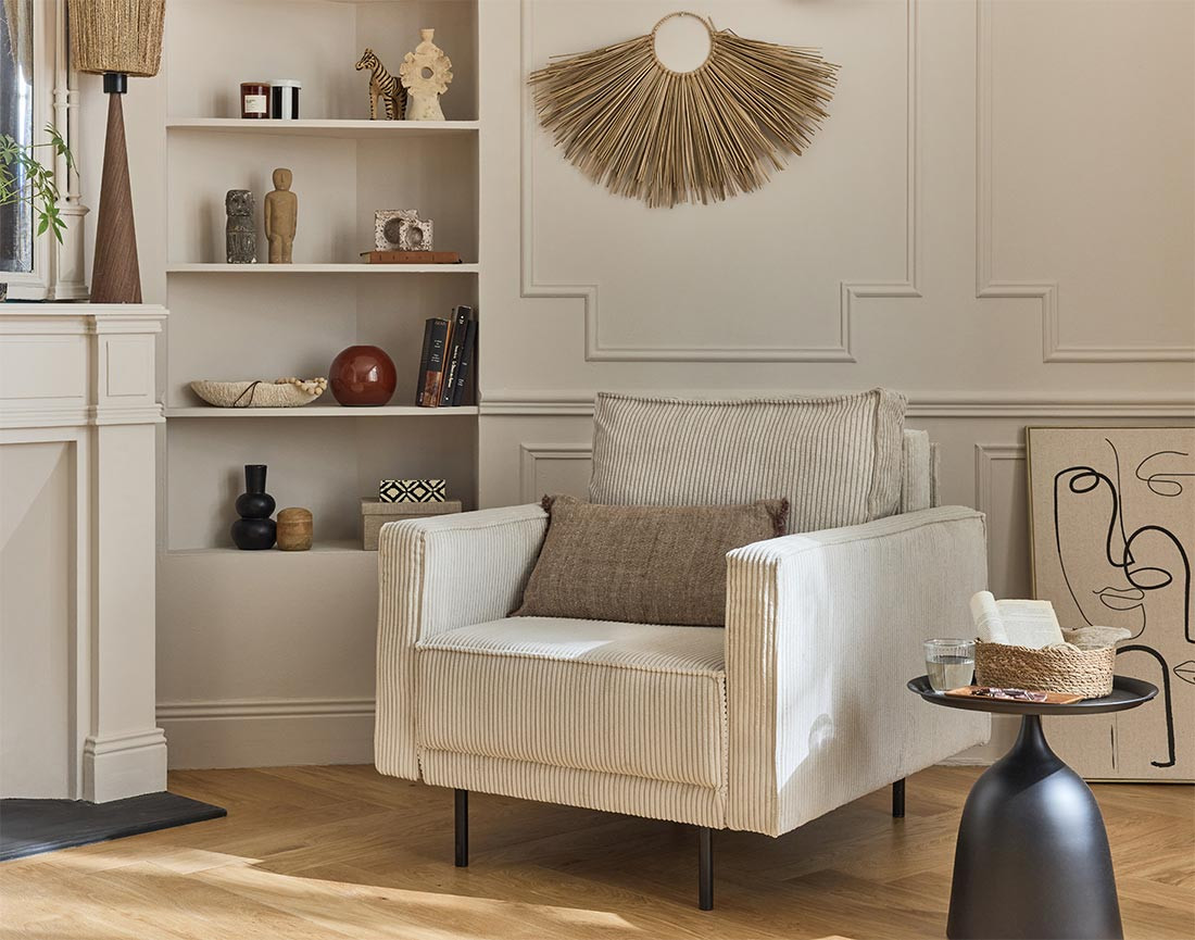 Fauteuil en velours côtelé avec pieds hauts Charlie