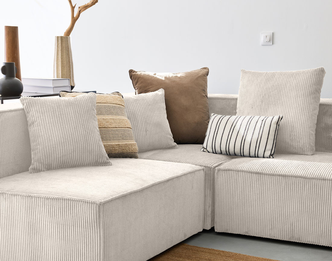 Canapé modulable panoramique 7 places en velours côtelé Colombine