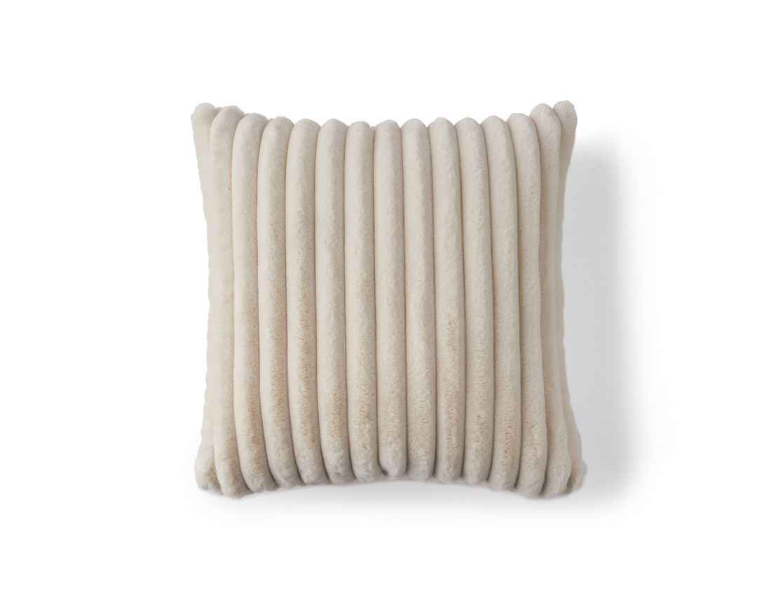 Coussin en fausse fourrure côtelé 50x50 cm Sierra