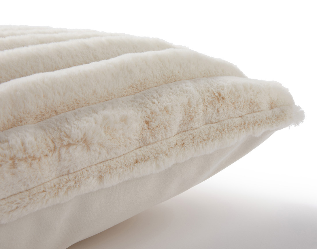 Coussin en fausse fourrure côtelé et velours 40x40 cm Pampelune