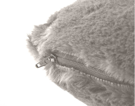 Coussin en fausse fourrure 35x35 cm Crocus