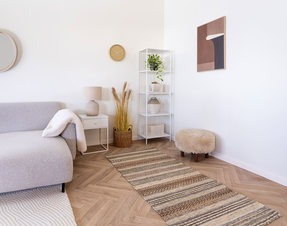 Pouf en fausse fourrure Mani