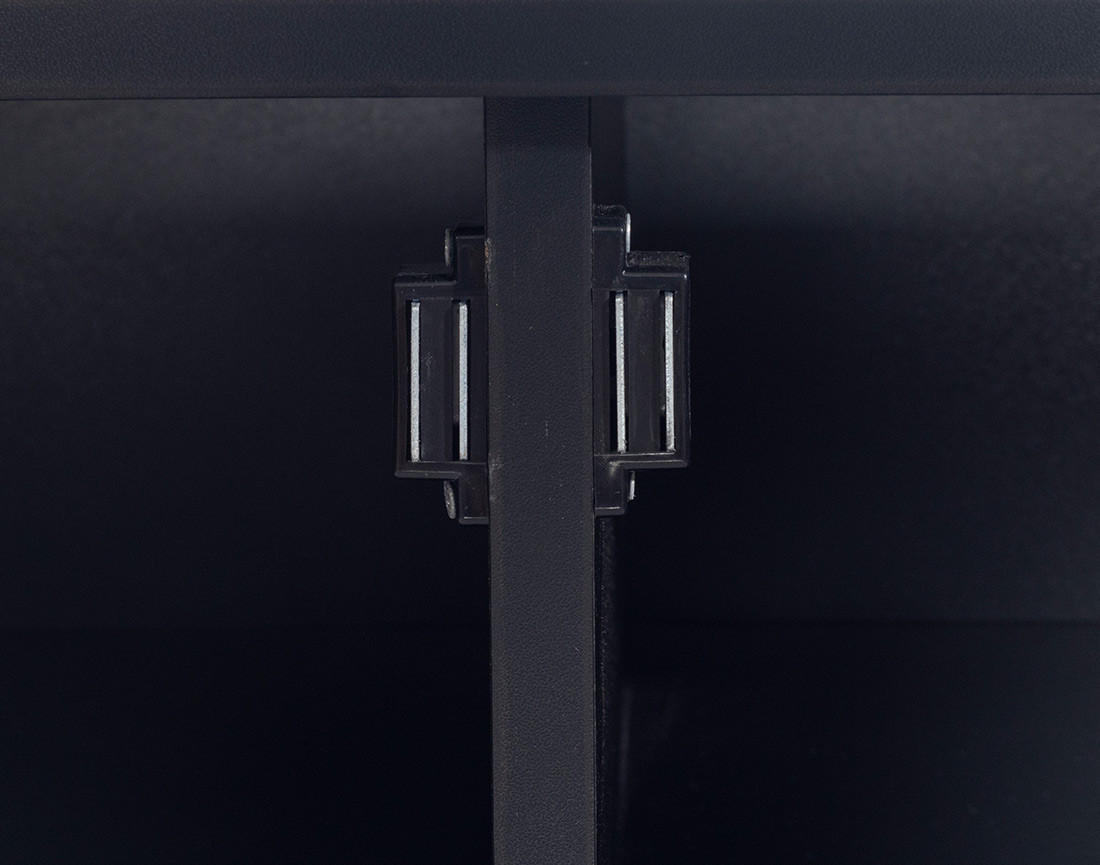 Meuble TV noir et cannage 3 portes 167 cm Goto