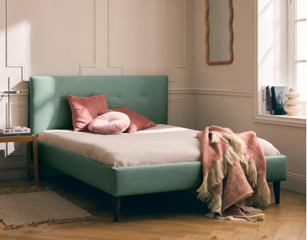 Lit 140x190 cm avec sommier inclus en tissu Monet