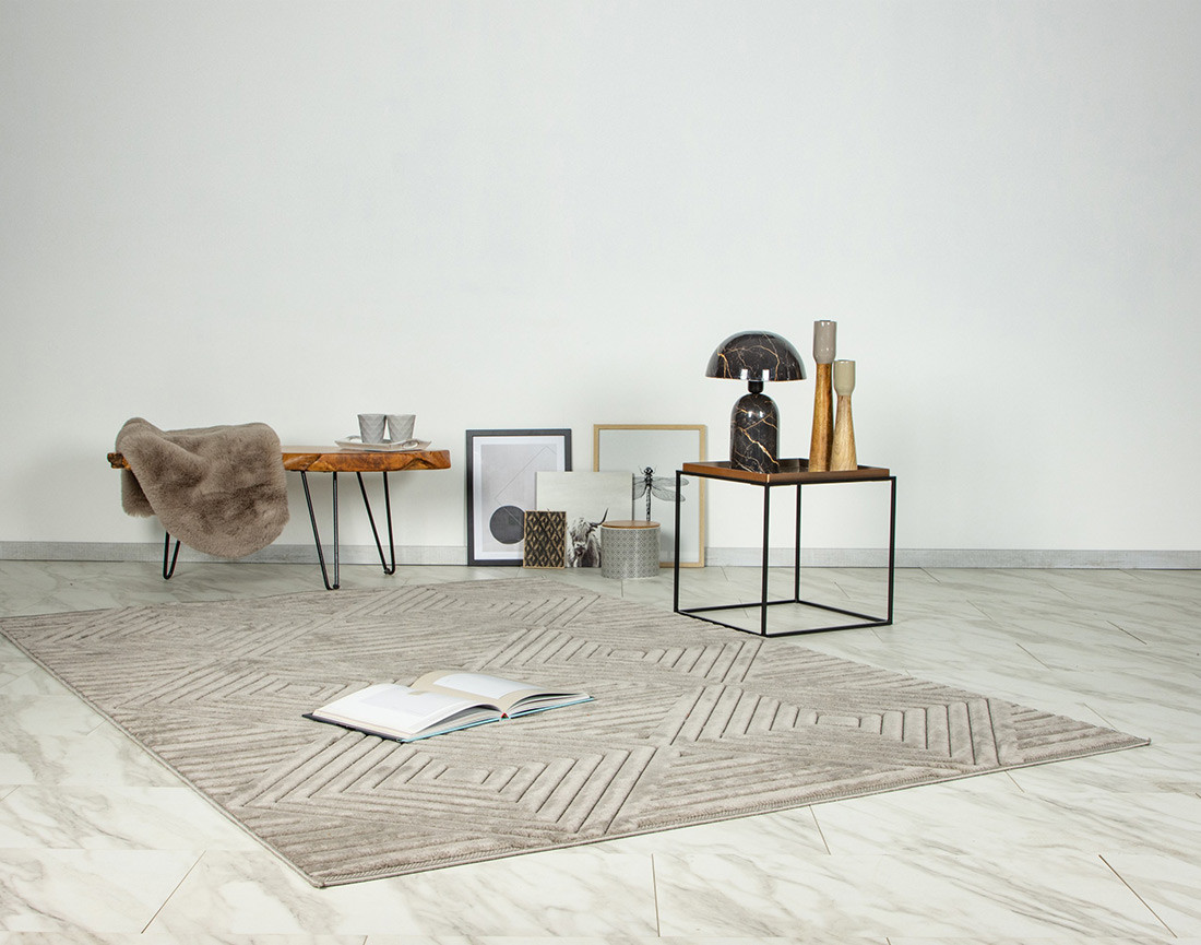 Tapis rectangulaire motif géométrique intérieur et extérieur taupe Rio