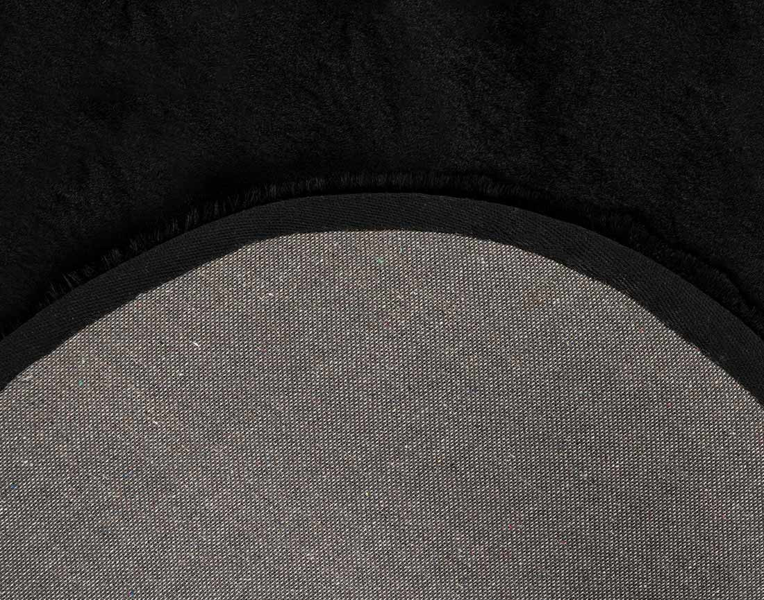 Tapis organique fausse fourrure noir Joy